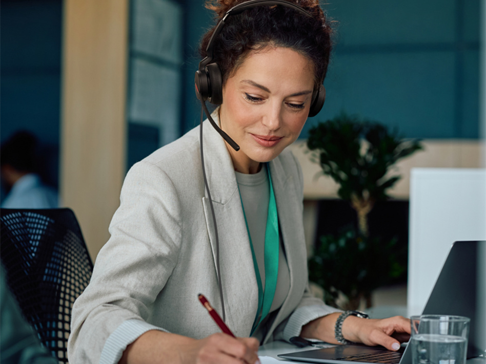 All-in-one Video Bar For Premium Small to Medium Rooms